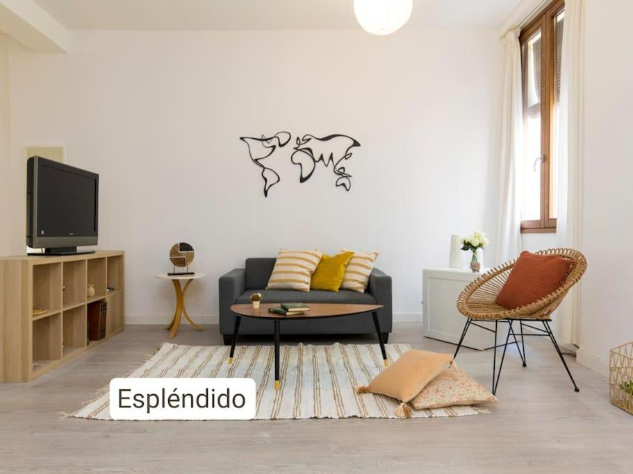 Moderno Apartamento En Casco Historico + Desayuno! Zaragoza Ngoại thất bức ảnh
